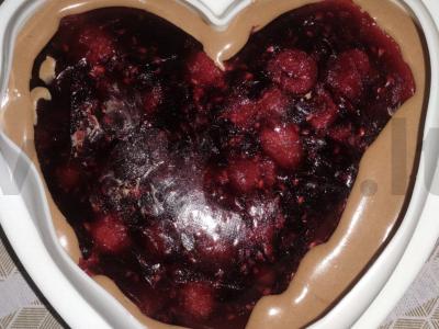 Mousse tortas širdies formos su uogomis Žingsnis 3