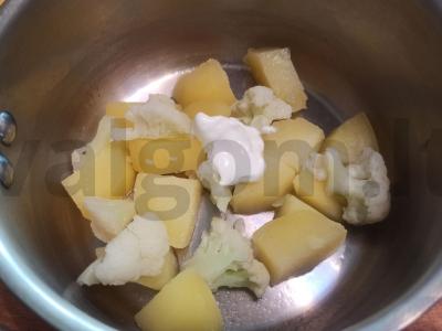 Bulvės su žiediniais kopūstais Žingsnis 3