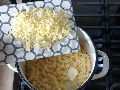 Grietinėlės makaronai su sūriu Žingsnis 4