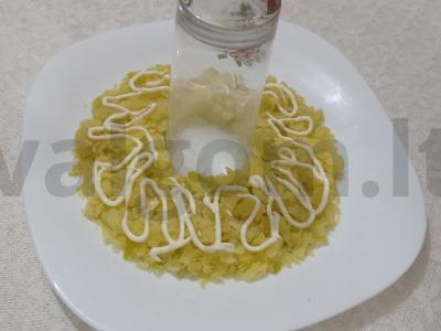 „Granatų apyrankė“ su riešutais ir džiovintais slyvomis Žingsnis 2