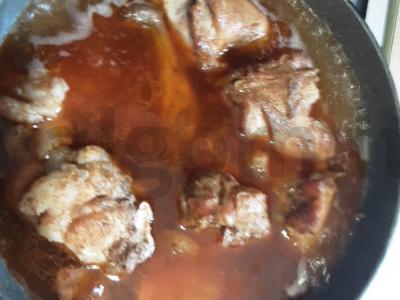 Kaninys, troškintas su paprika grietinėje Žingsnis 2