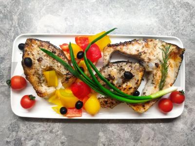 Kepti eršketų steikai su citrinos sultimis pagrindine nuotrauka