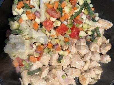 Vištiena su daržovėmis azijietiškai Žingsnis 3