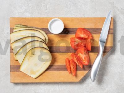 Baklažanai su pomidorais Žingsnis 1