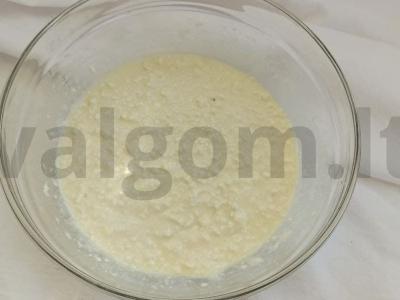 Varškės spurgos orkaitėje Žingsnis 1