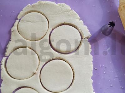 Varškės spurgos orkaitėje Žingsnis 2