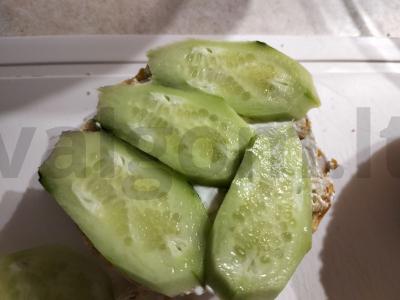 Bandelės su raudonąja žuvimi ir varškės sūriu pusryčiams Žingsnis 3