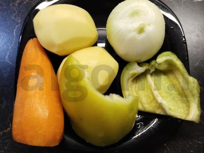 Kiaulienos troškinys su kaulais puode Žingsnis 2