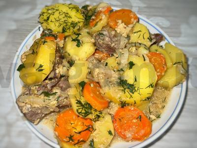 Daržovės su mėsa, keptos maiše pagrindine nuotrauka