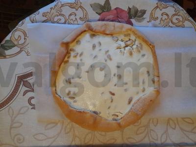 Patingėlių varškė su razinomis pagrindine nuotrauka