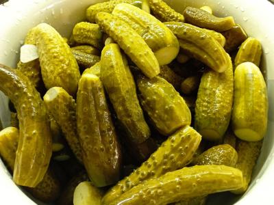 Rūgštūs agurkai pagrindine nuotrauka