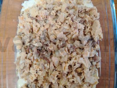 Salotas „Mimoza“ su konservuota upėtakiu ir obuoliu Žingsnis 5