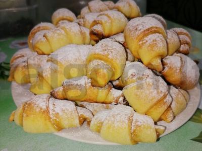 Rageliai su varške ir šokoladu pagrindine nuotrauka