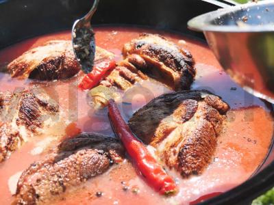 Troškintos šoninės naminiame pomidorų sultyse Žingsnis 9