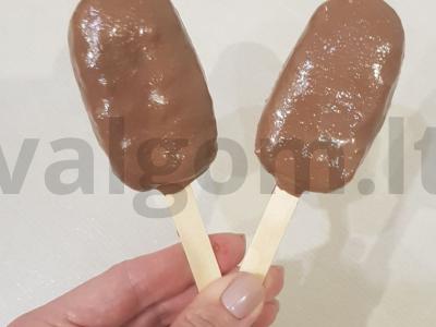 Ledinis pyragas pagrindine nuotrauka