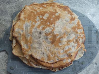 Naudingos veganiškos blynai pagrindine nuotrauka