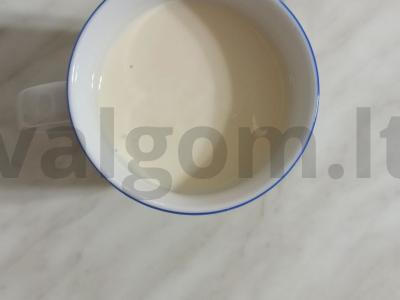 Rūgpienis su avižų sėlenomis ir bananais Žingsnis 1