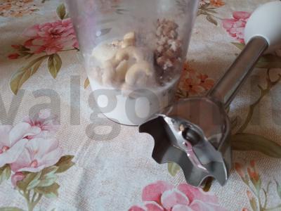 Pieno, grikių, banano ir anakardžių kokteilis Žingsnis 3