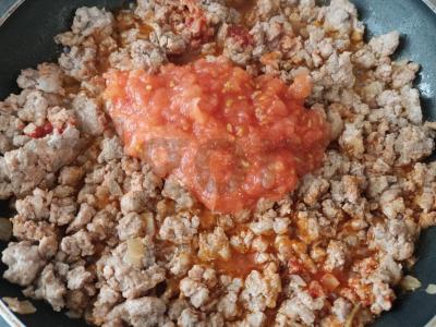 Patingėlių lazanja iš lavašo ir kiaulienos-jautienos faršo Žingsnis 2