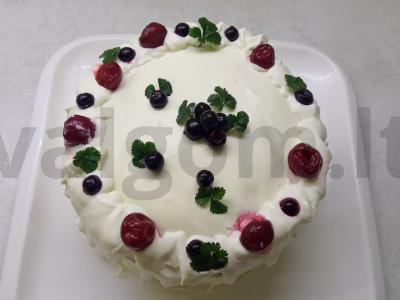 Minkštas tortas „Pieninė mergaitė“ pagrindine nuotrauka