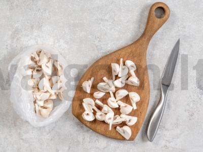 Kaip užšaldyti šviežius šampinjonus Žingsnis 2