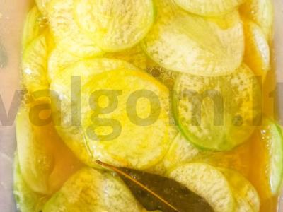 Marinuota ridikėliai su prieskoniais Žingsnis 4