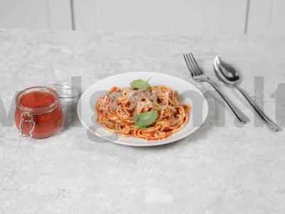 Klasikinė pomidorų pasta pagrindine nuotrauka