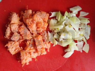 Plovas su vištiena katile su paprika ir ciberžole Žingsnis 2