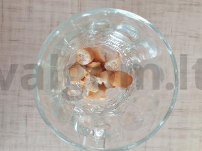 Varškės desertas su veganiškomis lazdelėmis Žingsnis 4