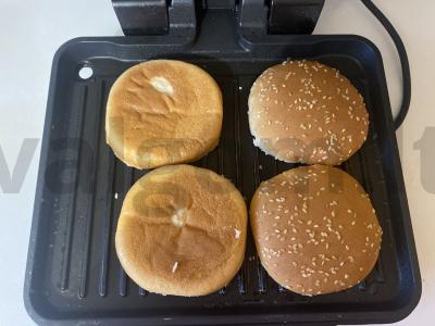 Sultingi burgeriai su Vienos dešrelėmis Žingsnis 1