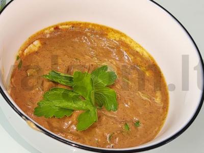 Aštrus padažas mėsai iš adžikos ir majonezo pagrindine nuotrauka