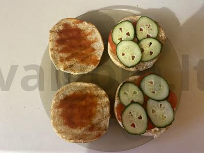 Sultingi burgeriai su Vienos dešrelėmis Žingsnis 6