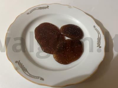 Namų aviečių-karamelės saldainiai iš mažo kiekio ingredientų pagrindine nuotrauka