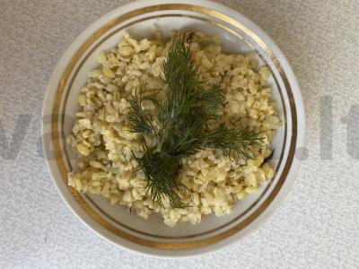 Virti bulgur su svogūnais pagrindine nuotrauka