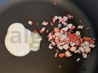 Makaronai su krabų lazdelėmis Žingsnis 3