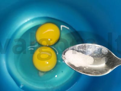 Šokoladinis keksiukas su vyšniomis pieno pagrindu Žingsnis 2