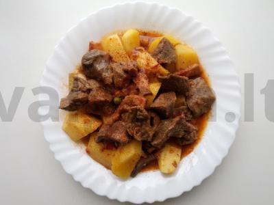 Armėnų avienos guliašas pagrindine nuotrauka