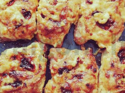 Kiaulienos steikai po sūrio plutele pagrindine nuotrauka