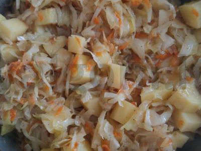 Troškinta kopūstai su bulvėmis Žingsnis 4