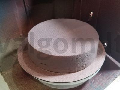 Šventinis aksominis torto glaistas Žingsnis 2