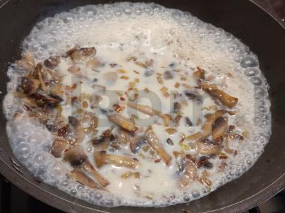 Makaronai su grybais ir svogūnais Žingsnis 3