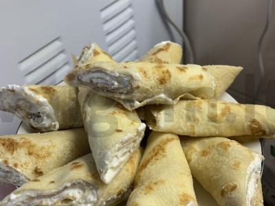 Blynai-ritinėliai su varškės kremu pagrindine nuotrauka