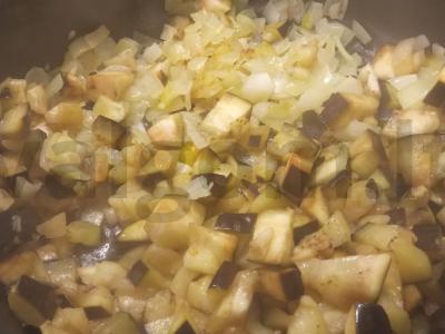 Padažas su baklažanais ir vištienos filė Žingsnis 1