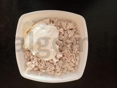 Grietinės salotos su granatu Žingsnis 1