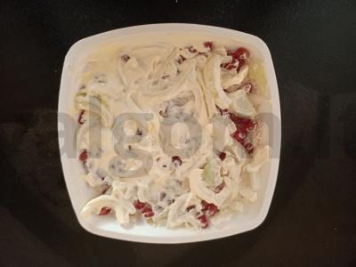 Grietinės salotos su granatu Žingsnis 3