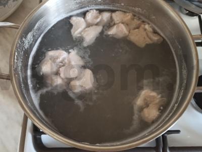 Mėgstama daržovių sriuba su kalakutienos filė Žingsnis 1