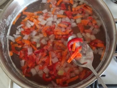 Mėgstama daržovių sriuba su kalakutienos filė Žingsnis 3