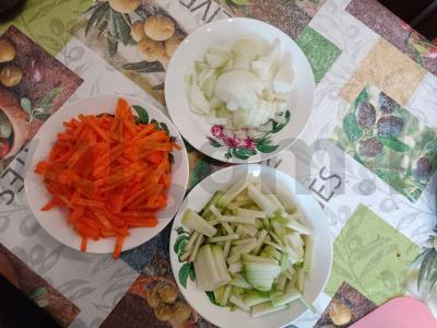 Laghman pagal šeimos receptą Žingsnis 1