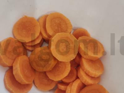 Jautienos liežuvis, paruoštas lėtoje viryklėje Žingsnis 2