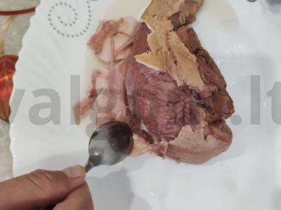 Jautienos liežuvis, paruoštas lėtoje viryklėje Žingsnis 5